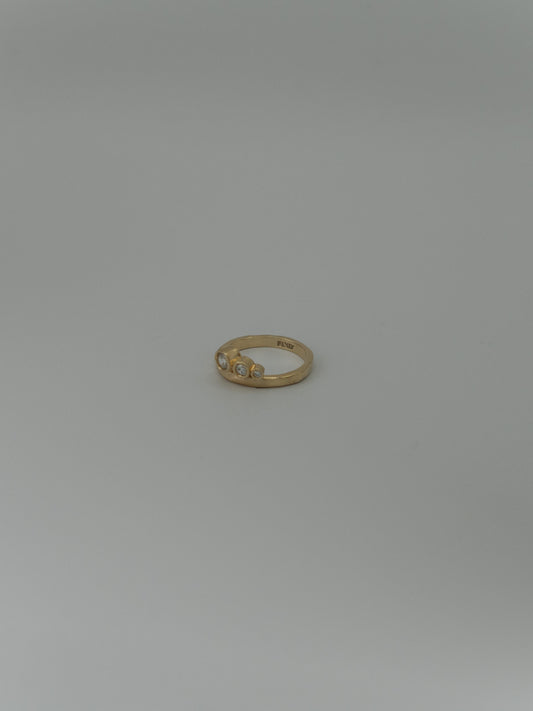 Triple stone ring