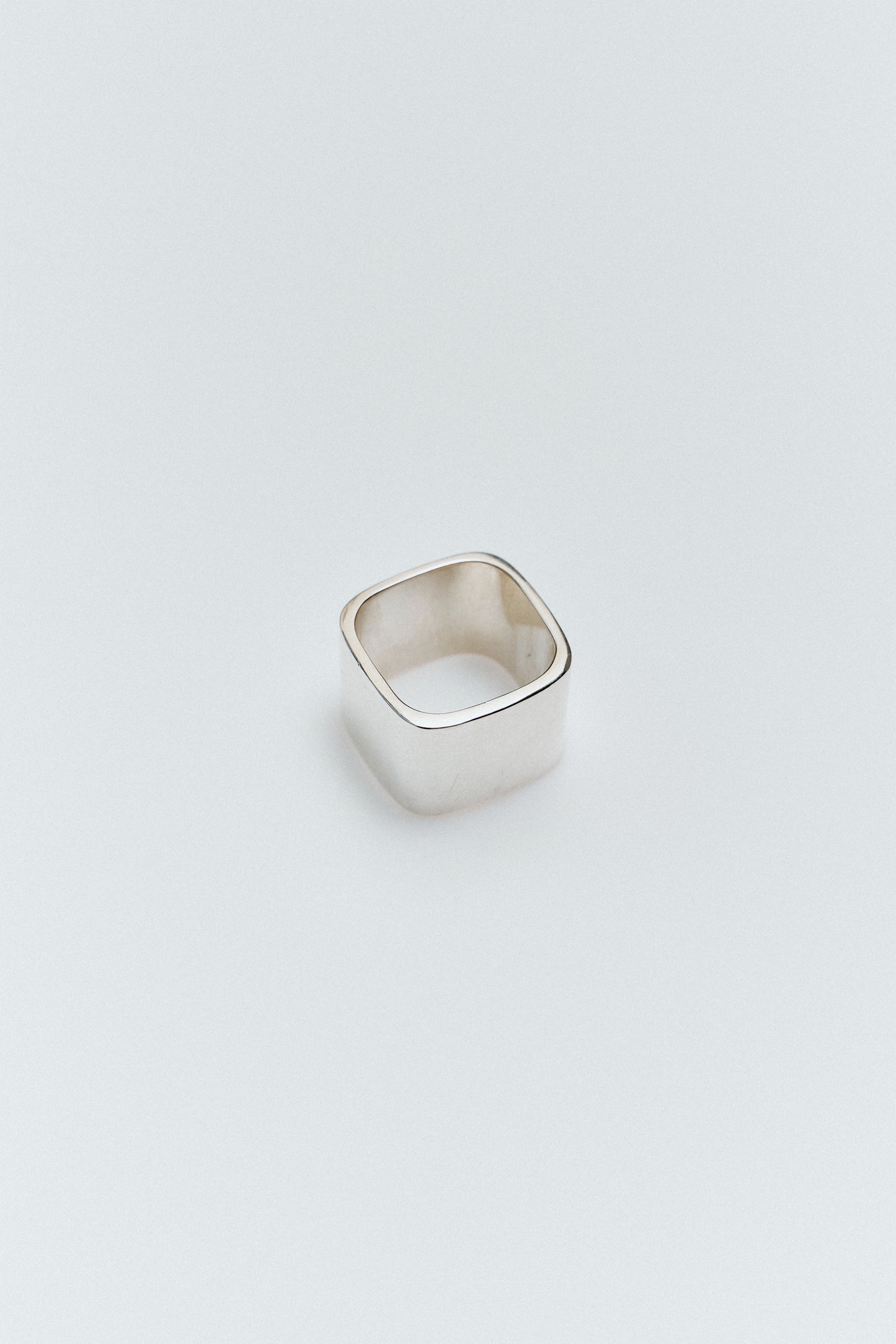 Square band (silver)